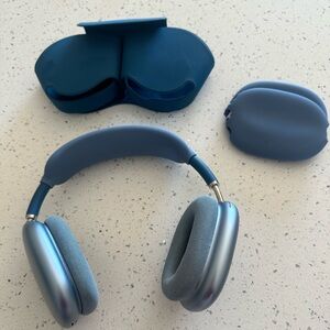 Apple AirPod Max- SKY BLUE, Genuine, Comes With Case And Two Covers, Wireless